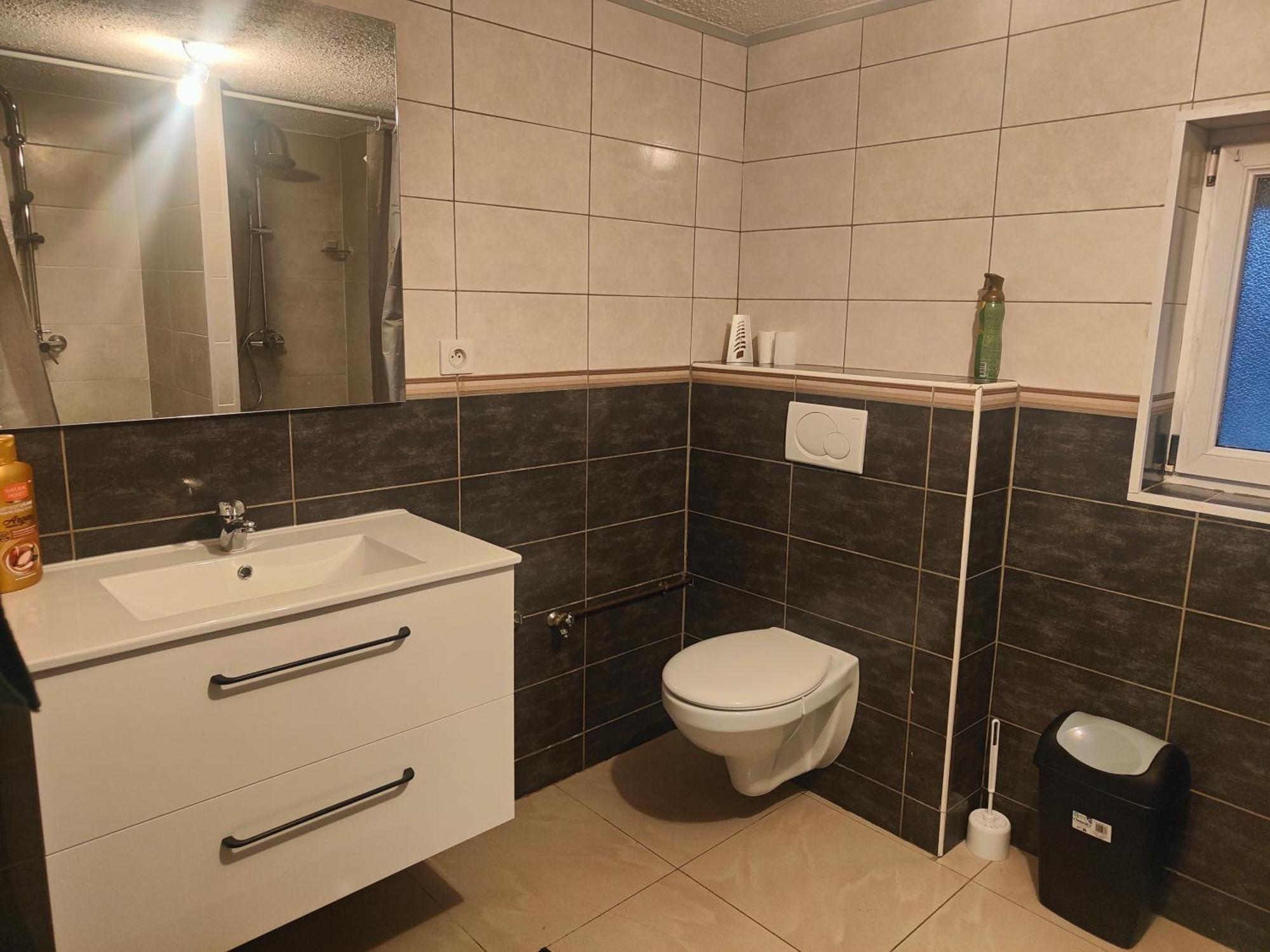 Chambre Climatisee Cosy Auberge Du Manala Hotel 24-24 圣路易 外观 照片